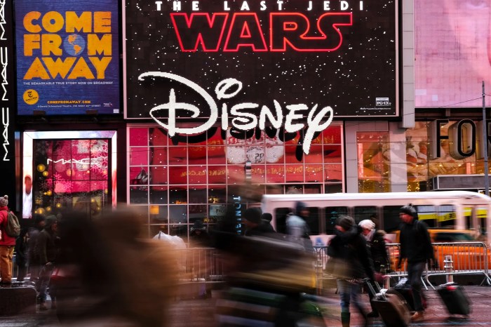 Disney wants atts stake hulu