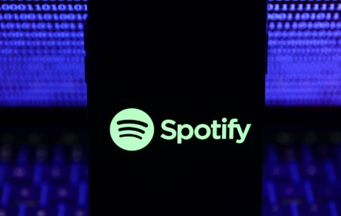 Music streaming services fighting royalties